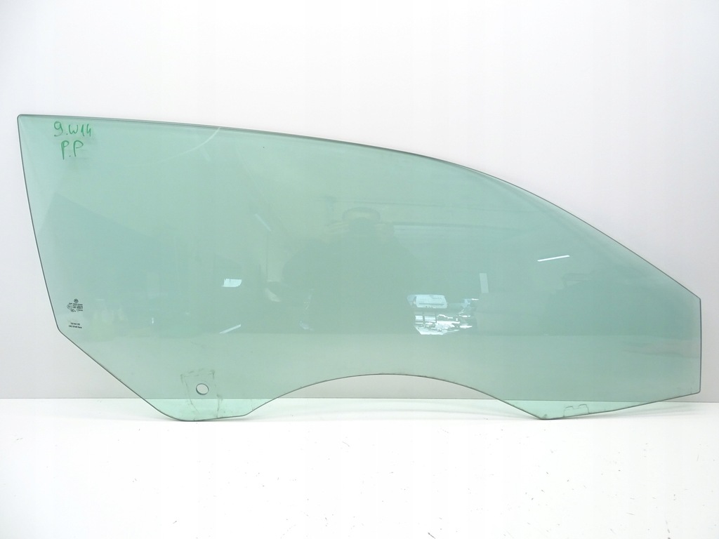 фото №1, Скло двері правий перед передня vw scirocco iii 1k8 13r