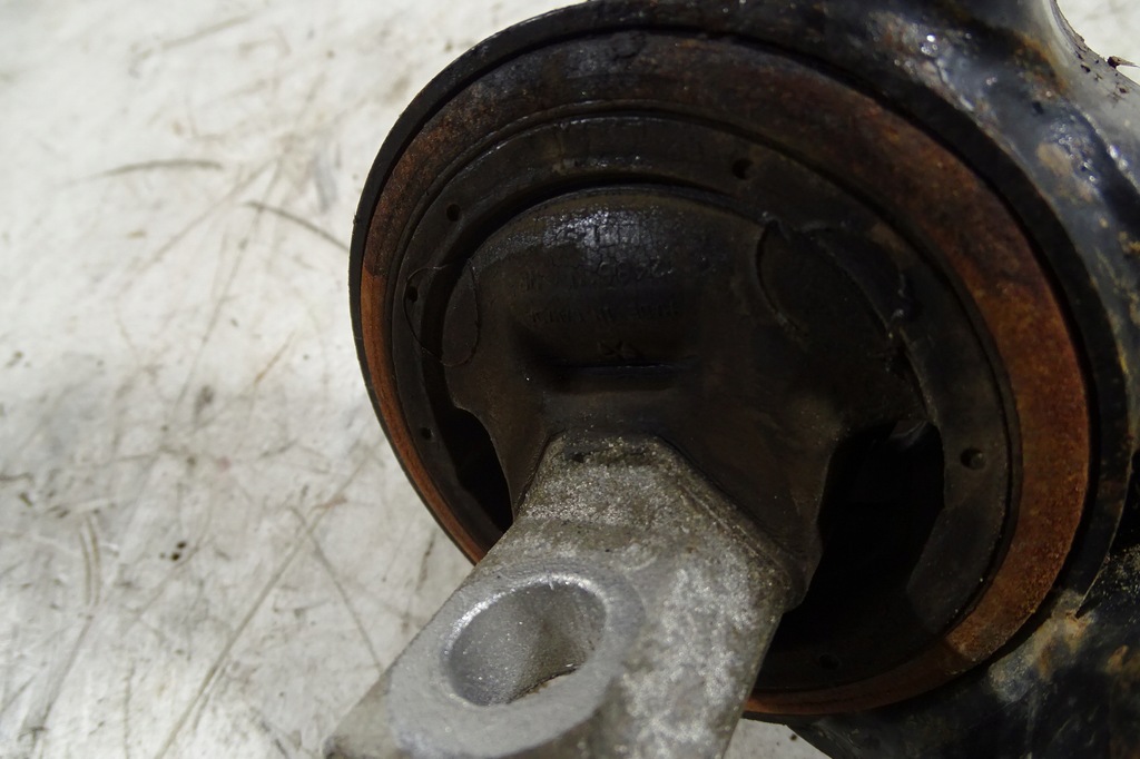 фото №14, Dodge journey 3.6 кронштейн подушка коробки 68054693ab