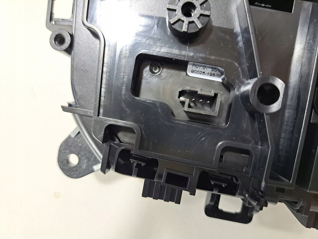 фото №12, Bmw x5 g05 2023 домкрат перемикання передач / верхній