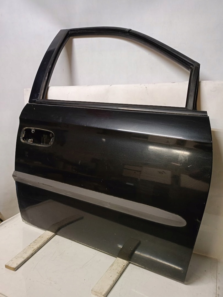 Дверь правое передние ezrc citroen c8 в Украине