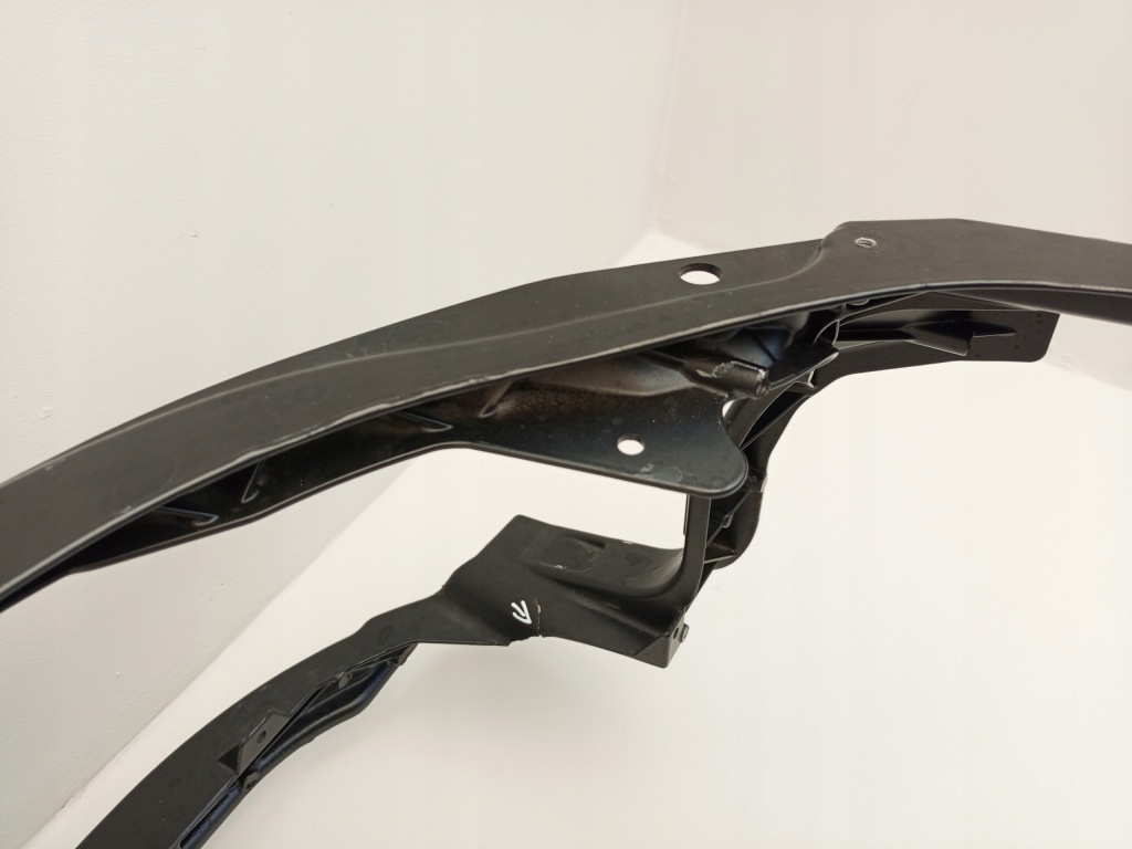 фото №10, Land rover discovery v 5 l462 2016- pas передний усилитель бампера перед