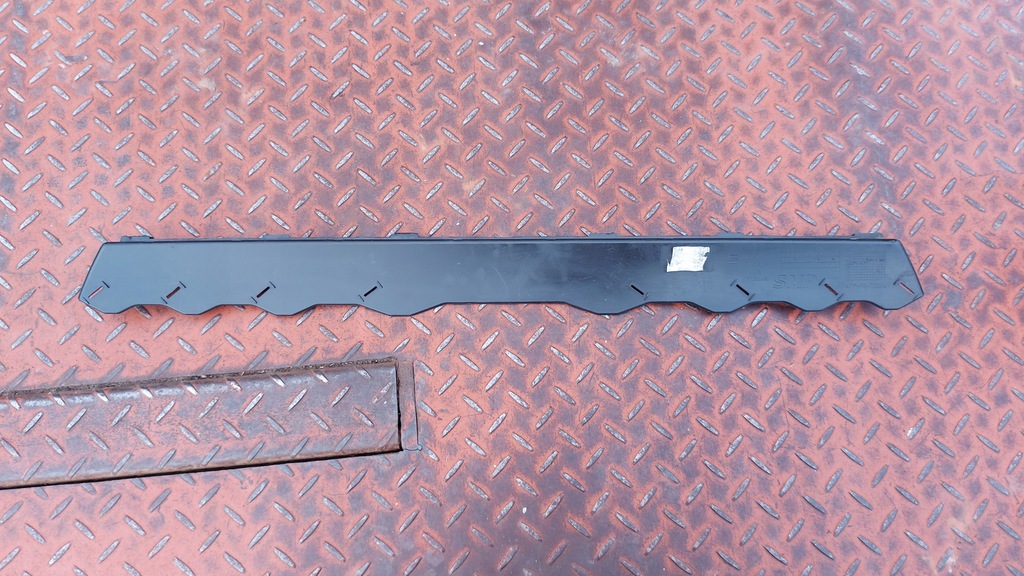 фото №1, Молдинг решітка радіатора захист кронштейн решітка seat tarraco