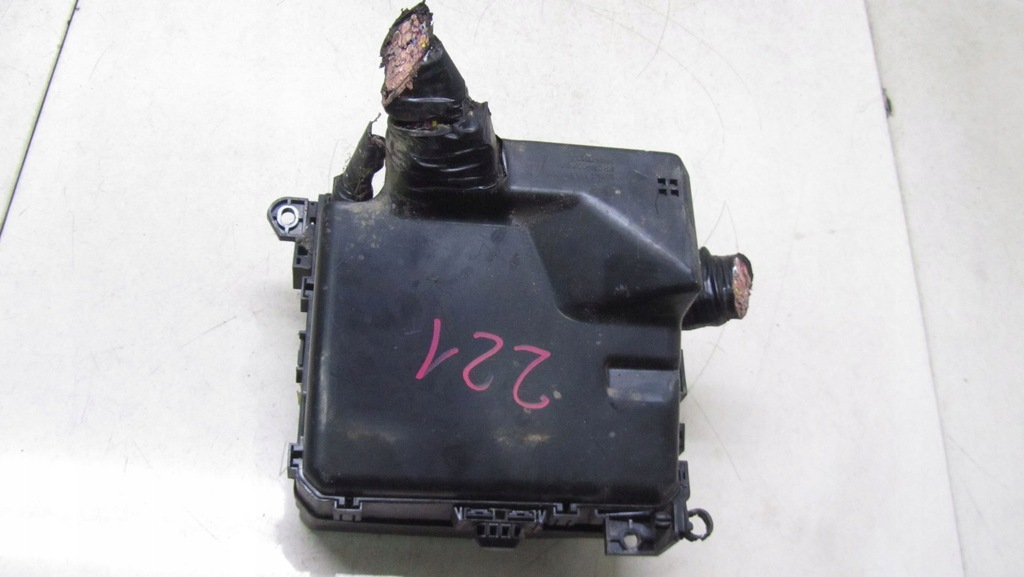 фото №6, Mitsubishi asx 2.2 коробка запобіжників 10-17