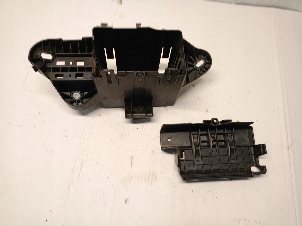 фото №6, Корпус аккумулятор a2465450840 mercedes w246