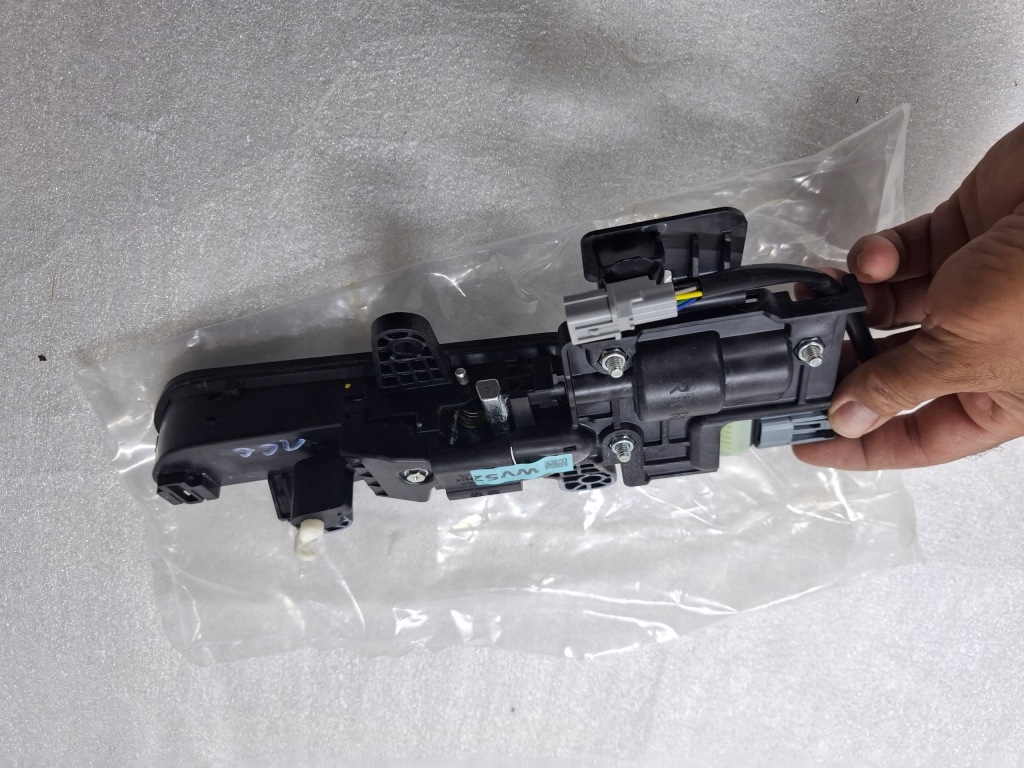 фото №10, Kia ev6 ручка дверь правый задняя задняя 83660-cv020