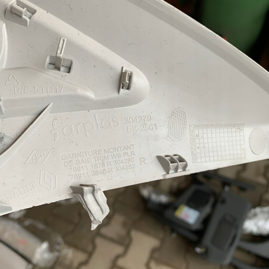 фото №3, Renault clio v правая защита блок двигателя передний молдинг динамик 769111878r