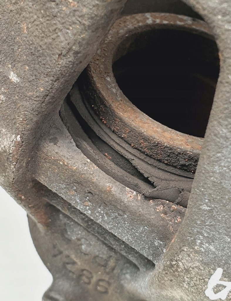 Супорт гальмівний правий перед opel adam 1.4 t Недорого