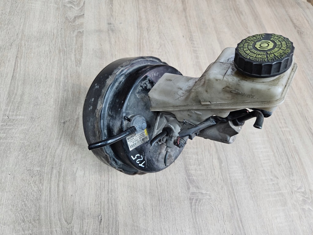 Купити Toyota avensis t25 03-08 підсилювач гальм