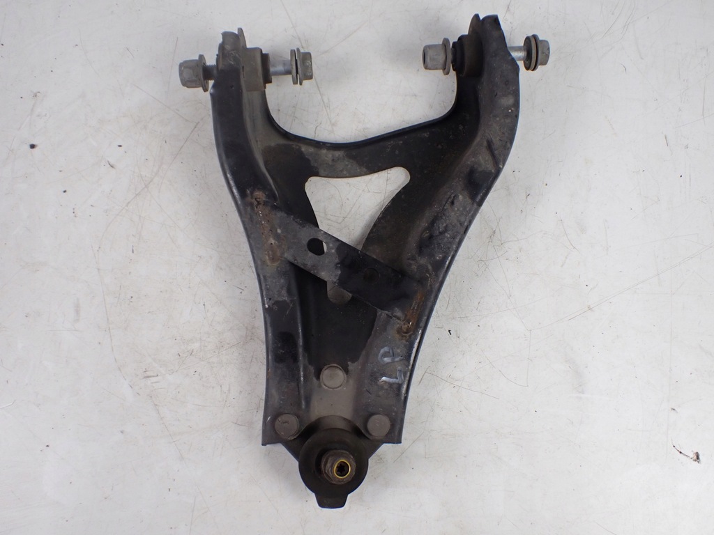 фото №1, Рычаг левый перед dacia duster ii