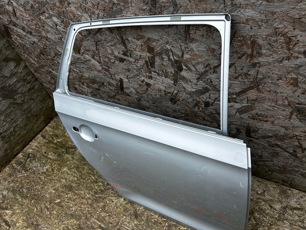 фото №2, Skoda rapid дверь правое задняя задние