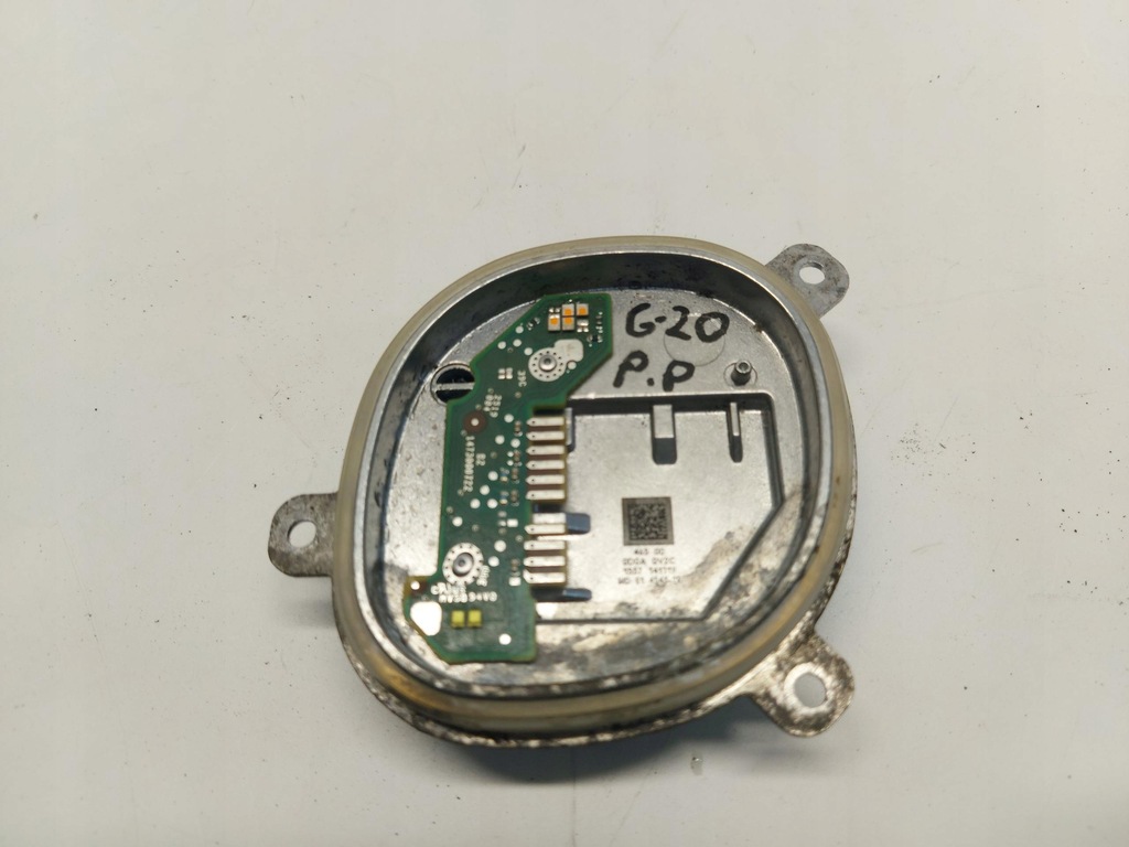 фото №1, Bmw g20 330e модуль преобразователь led правый перед 141119