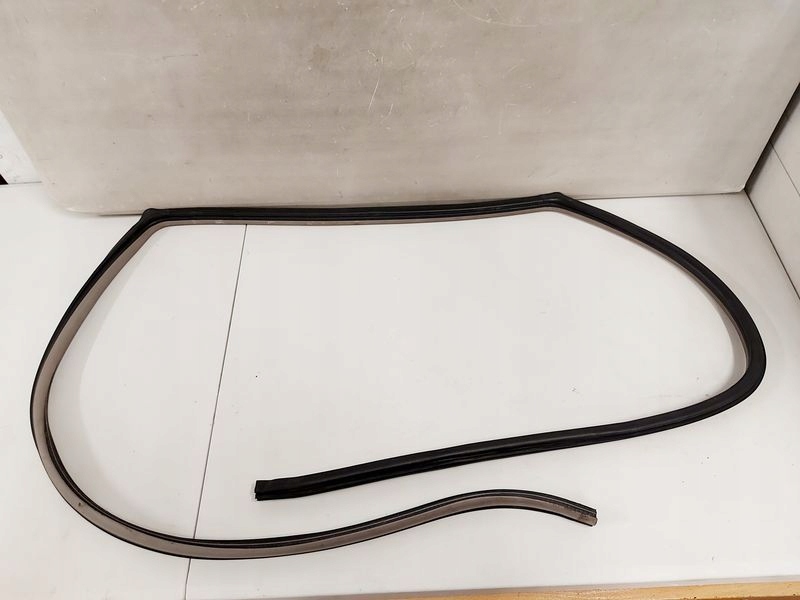 фото №1, Mitsubishi grandis прокладка дверь левый задняя левая задняя