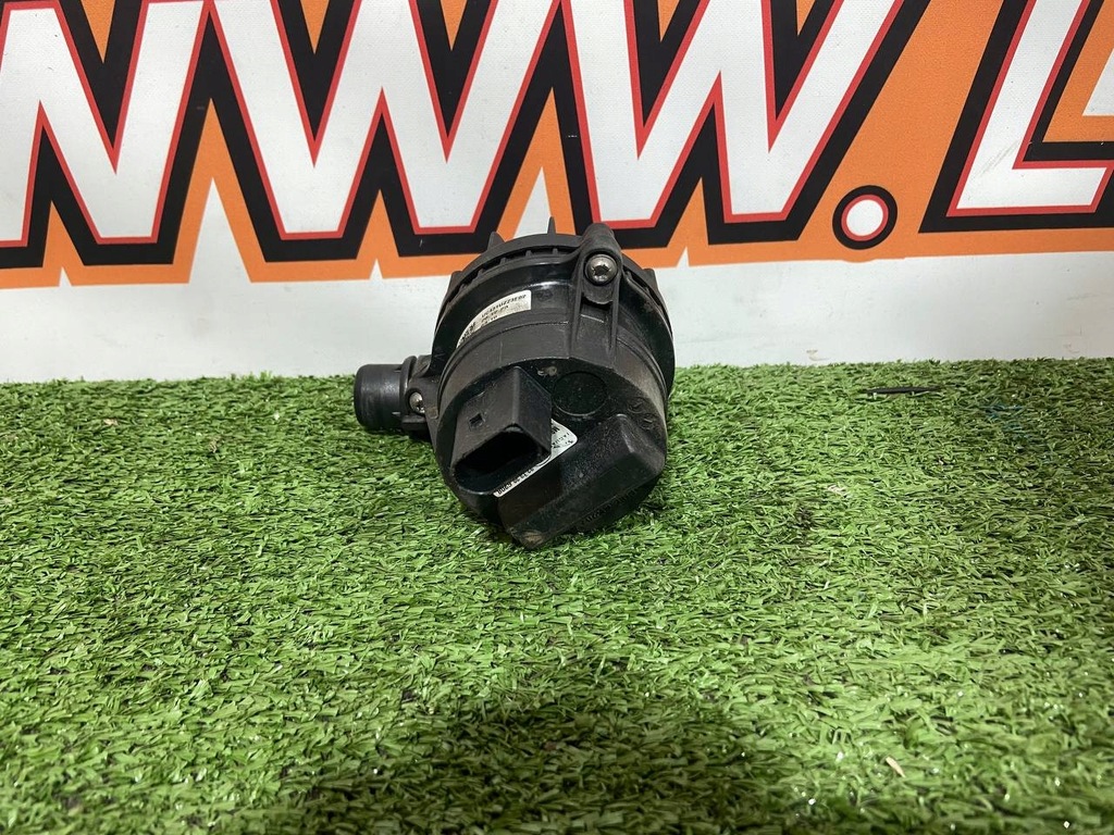 фото №7, Помпа wody jaguar f-pace x761 m8a2-18d473-db