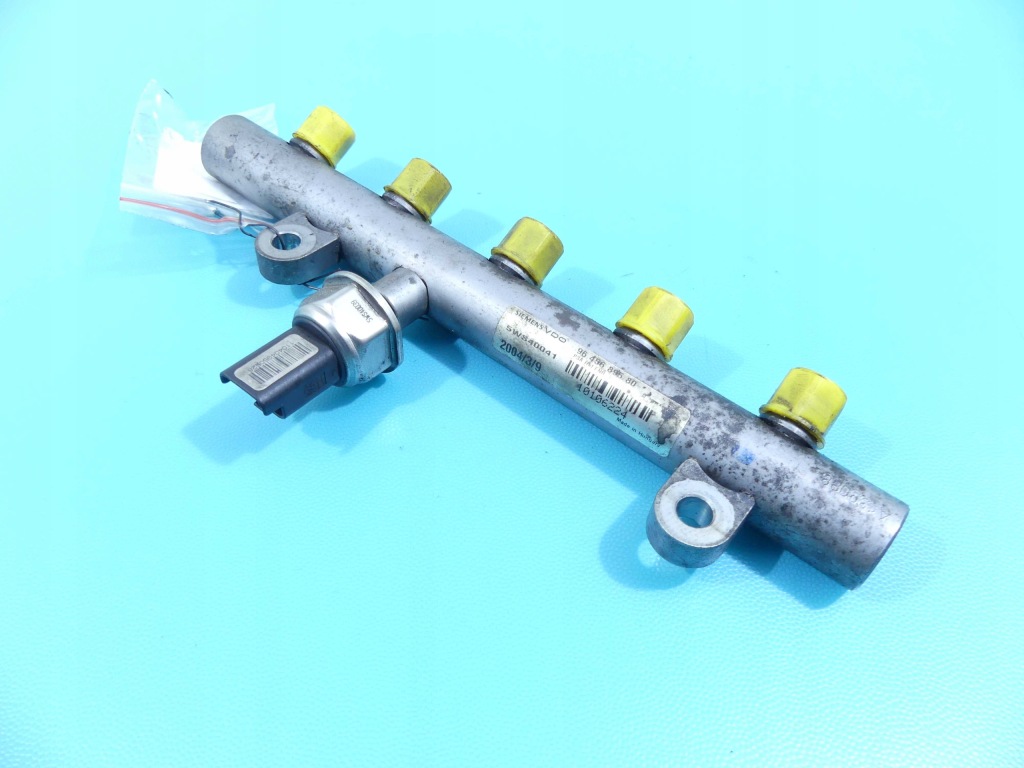 фото №1, Молдинг впрыскная citroen c5 i 9645689580 2.0 hdi