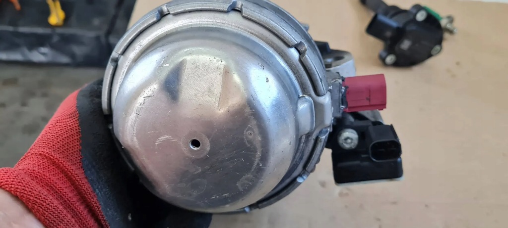 фото №10, S6 c7 4g lift подушка двигателя левая 4.0 tfsi 4h0199255t s7 4g