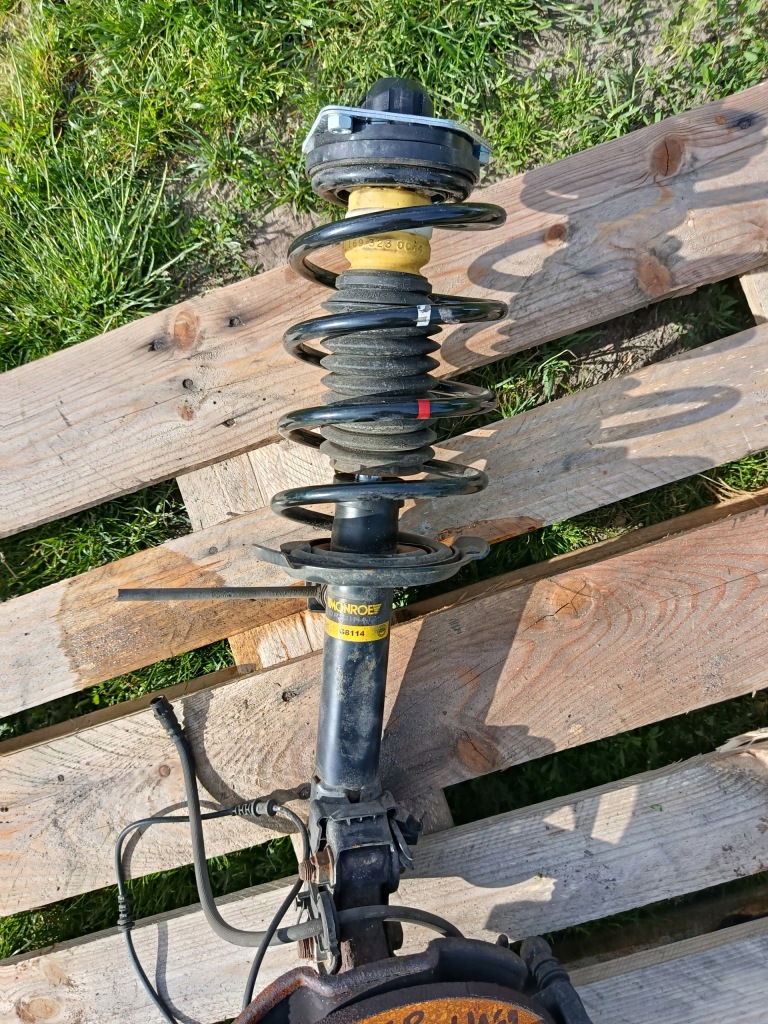 Поворотний кулак ступиця підвіска ліва перед mercedes benz a w169 1,5 Недорого