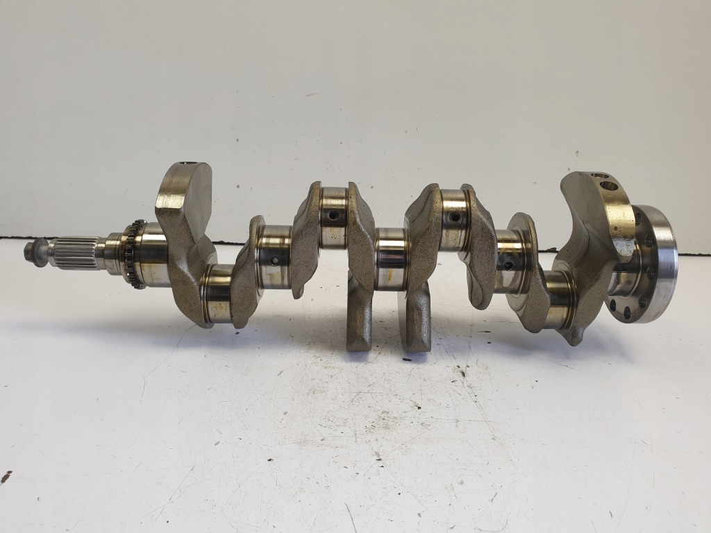 Купити Volvo v40 2 1.5 t2 wał колінчастий 31401118 b4154t2