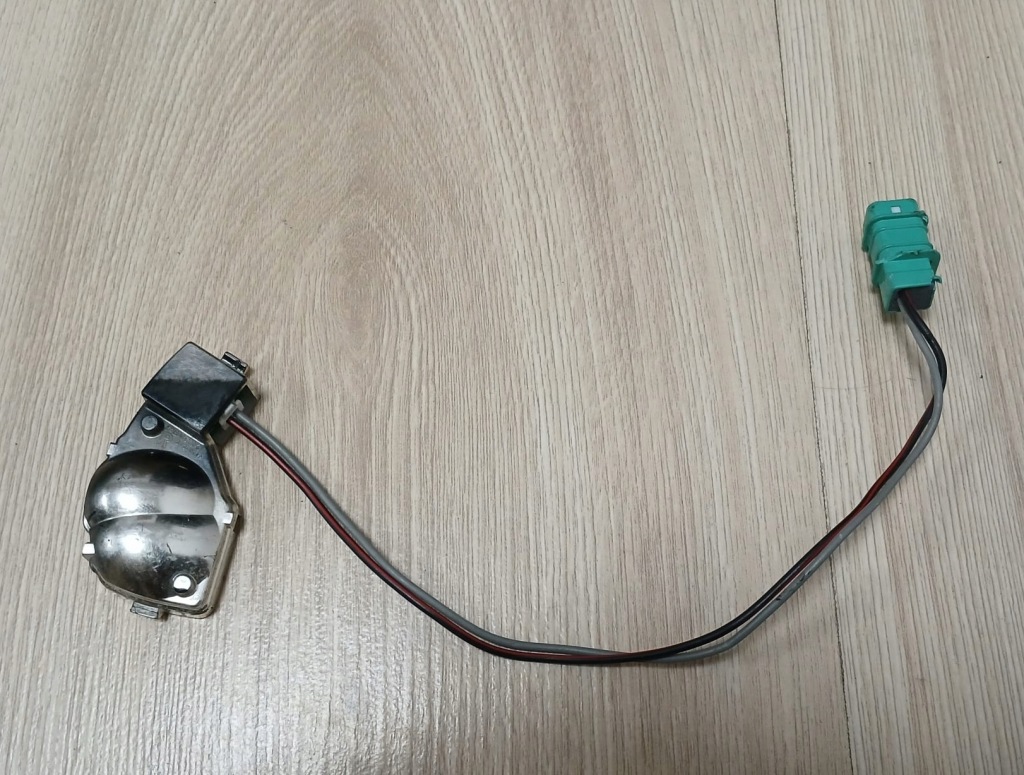 фото №1, Mercedes w205 w213 w222 w253 лампа асистент перемикання поперечина руху права оригінальний номер