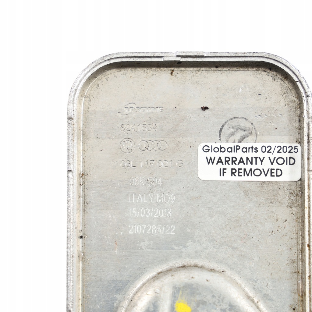 фото №11, Audi s3 8v радиатор радиатор масла 2.0 бензин 06l117021g