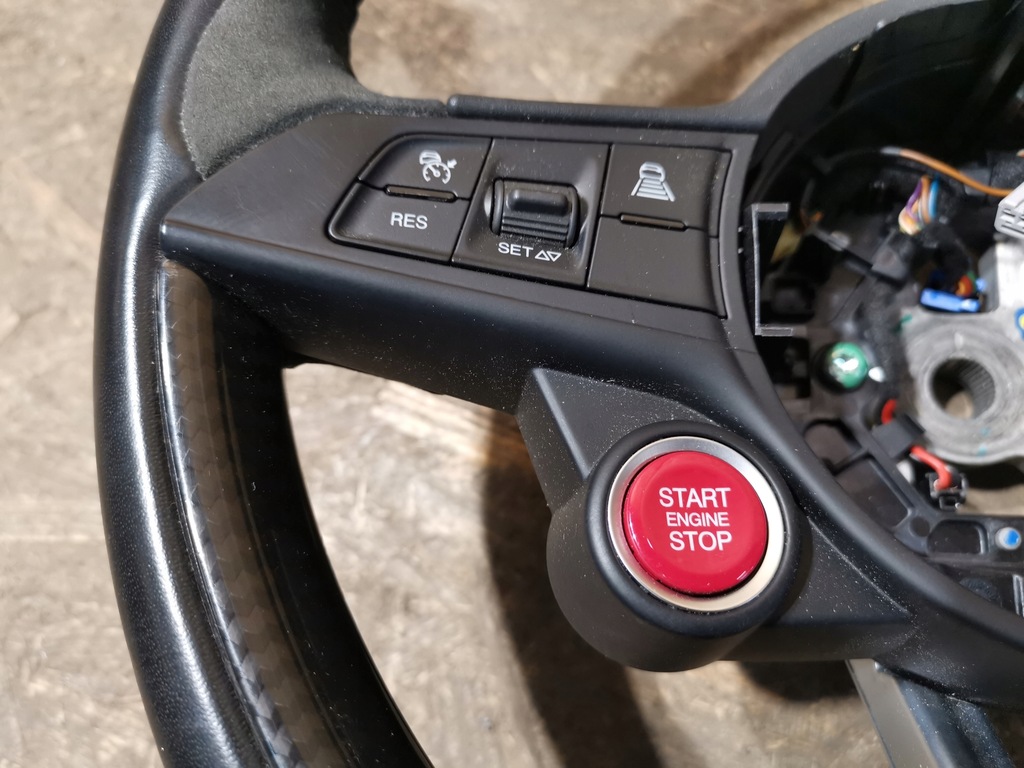 фото №9, Воздуховод alfa romeo giulia quadrifoglio карбон