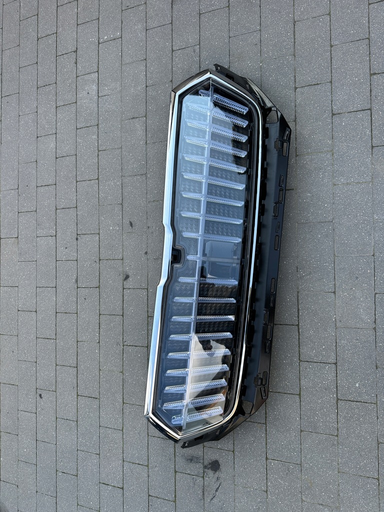 фото №1, Skoda enyaq решётка радиатора