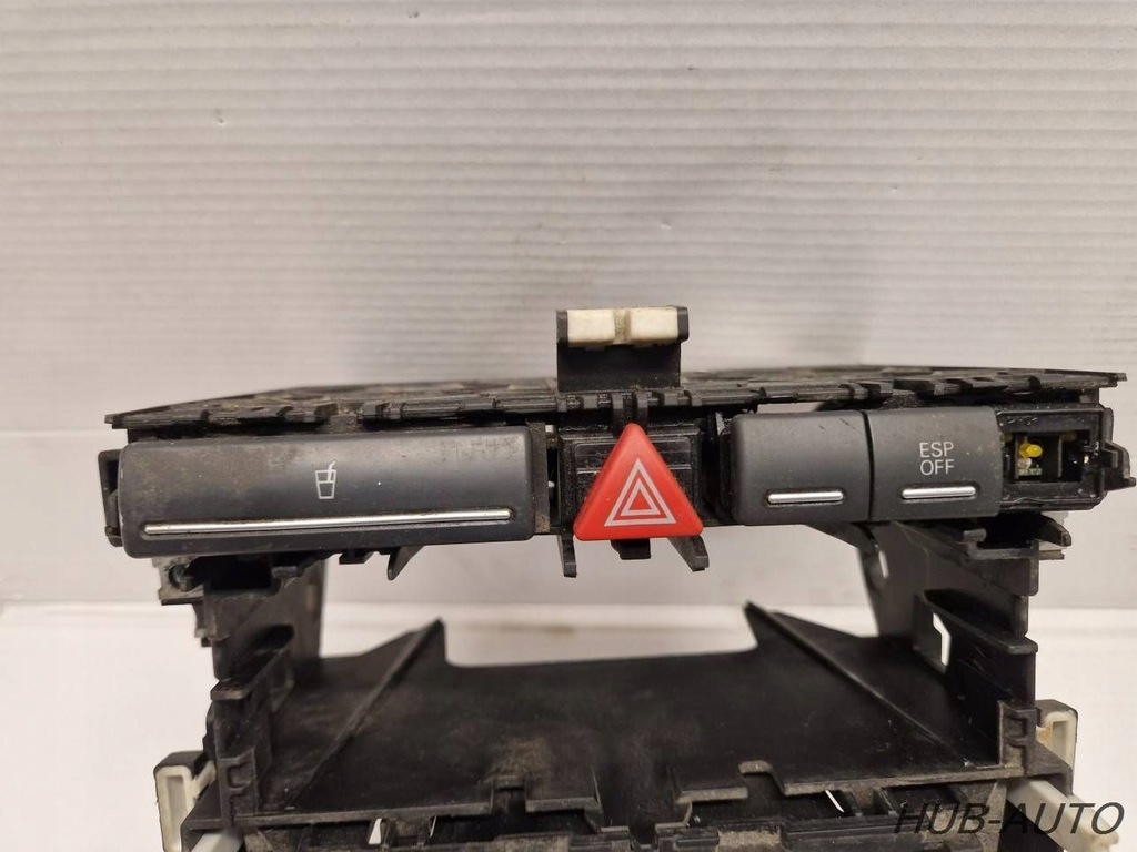 фото №5, Підсклянник рамка кишеня радіо кнопка аварійних audi a3 8p 8p0858005b