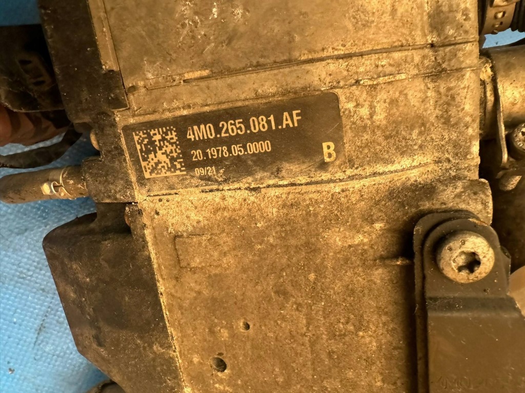 фото №4, Audi q7 q8 webasto 4m0265081af