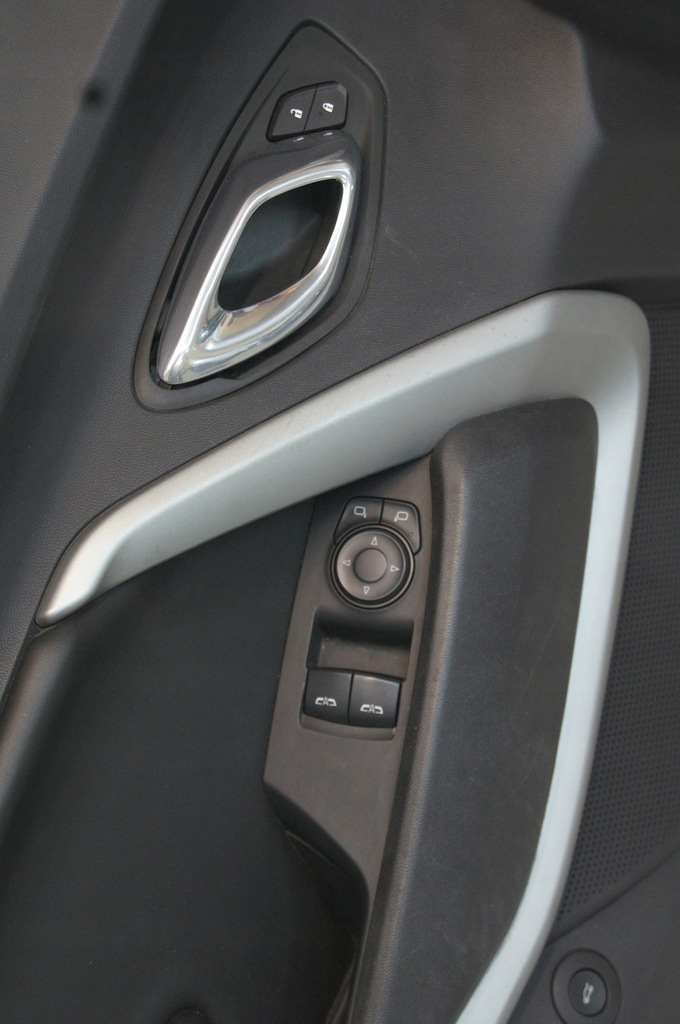 фото №6, Chevrolet camaro vi обшивка дверь левый обивка левая