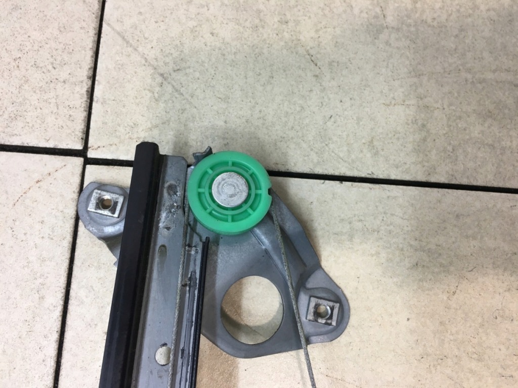 фото №3, Подъемник стекло правый перед espace iii 0130821736