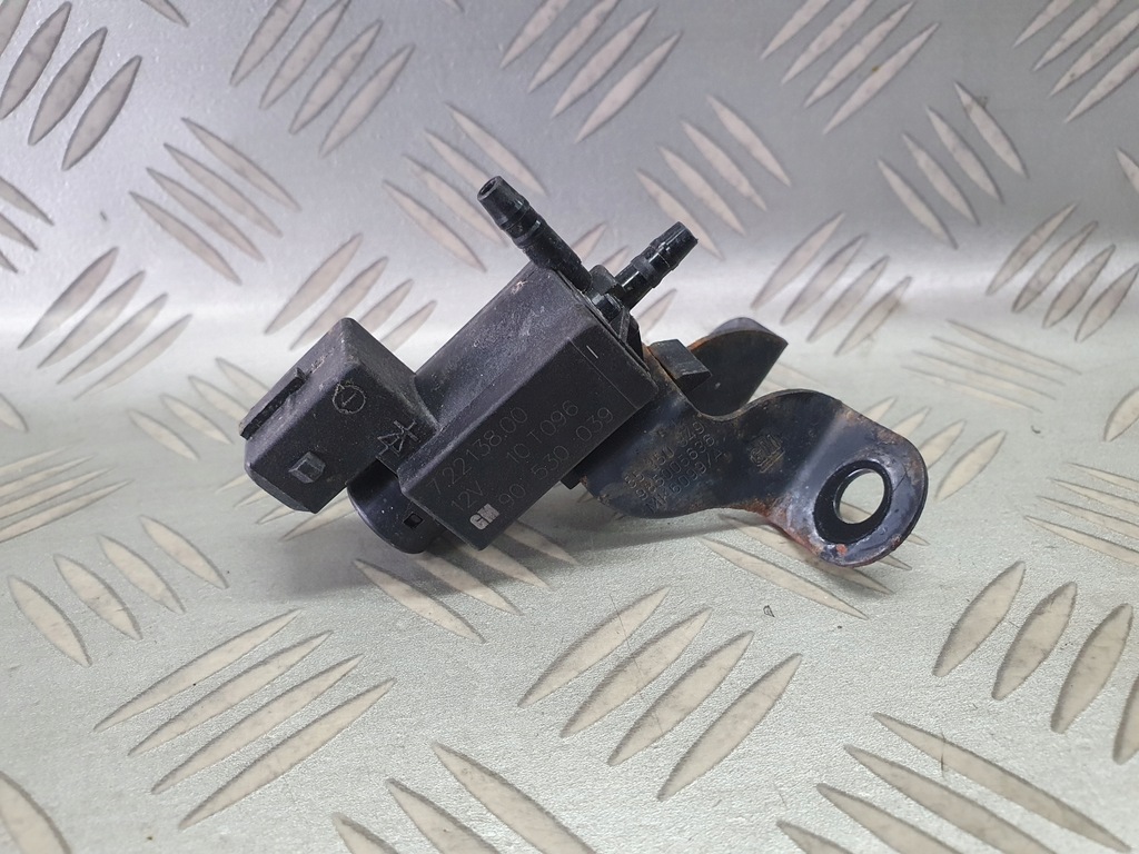 фото №1, Клапан вакууму vectra c signum 2.0 dti 2.2 dti