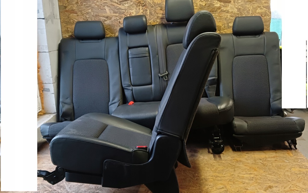 фото №1, Chevrolet captiva заднее сиденье задняя комплект 06- 7 пассажирский 2 ряд 3 ряд