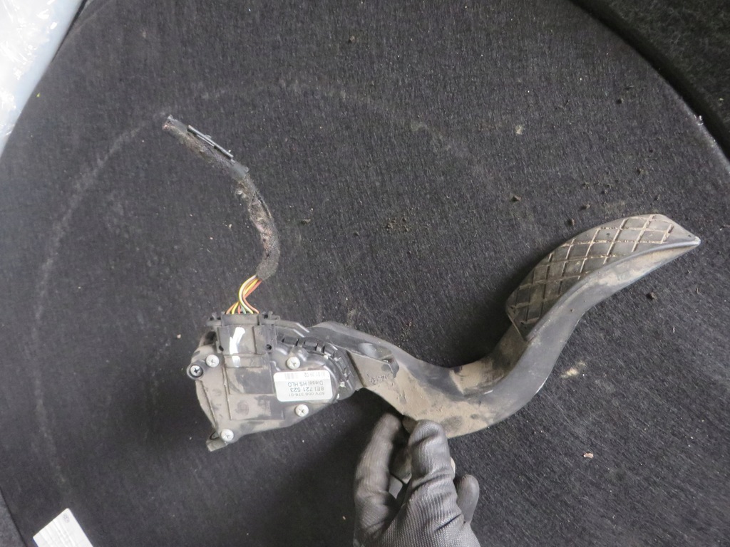 фото №1, Потенциометр педаль газа audi a4 b6 8e1721523a x