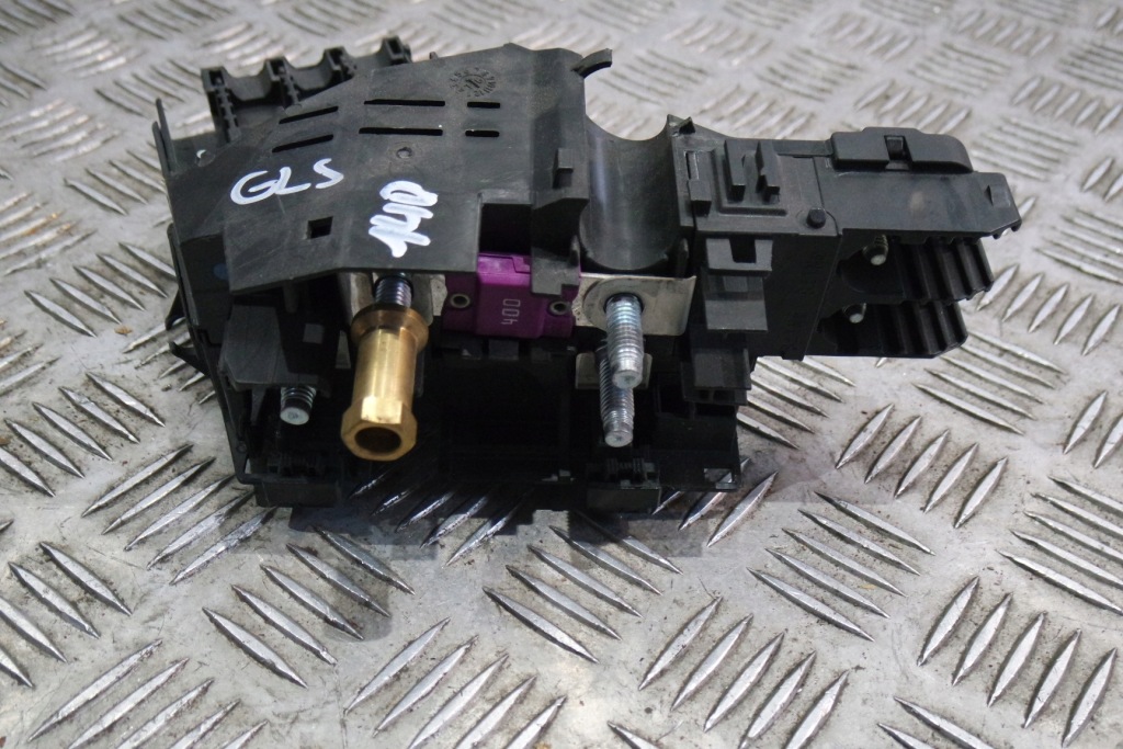 фото №1, Распределитель тока клемма mercedes 166 gls