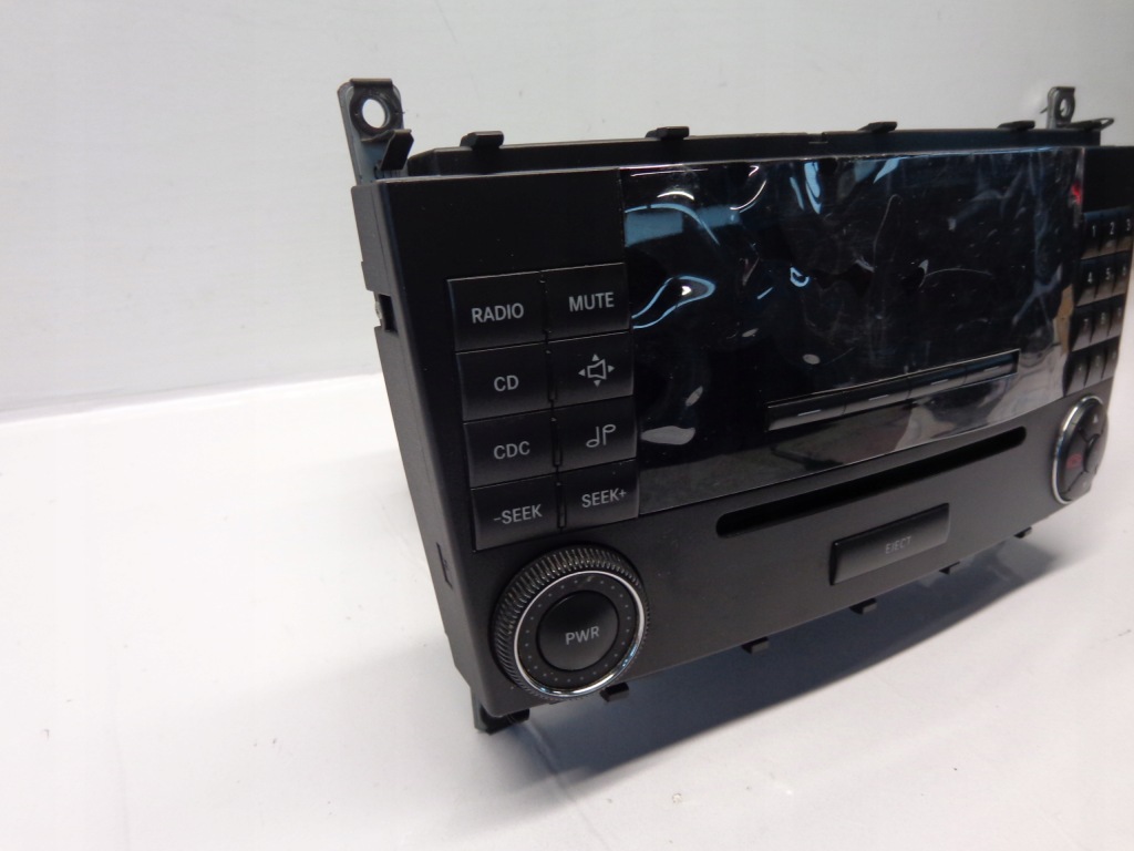фото №3, Mercedes c w203 радио cd заводской 2038705189