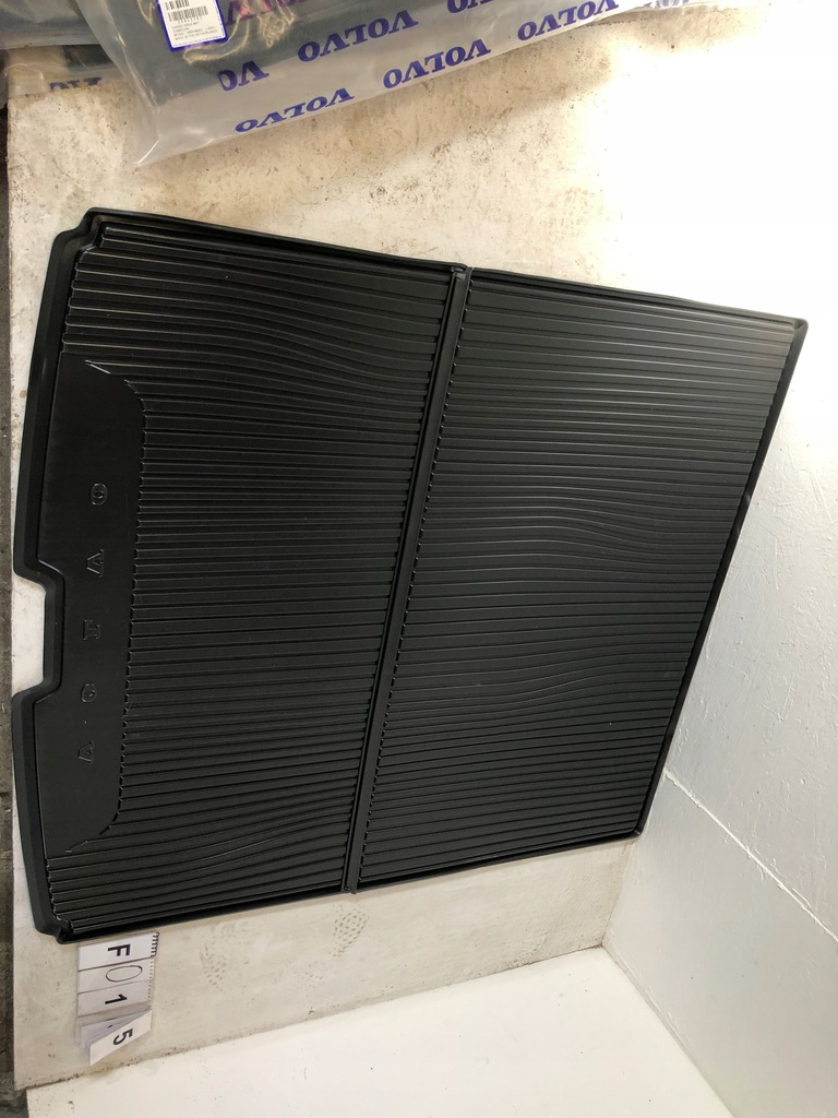 фото №8, Volvo xc90 ii килимок/обшивка do багажника