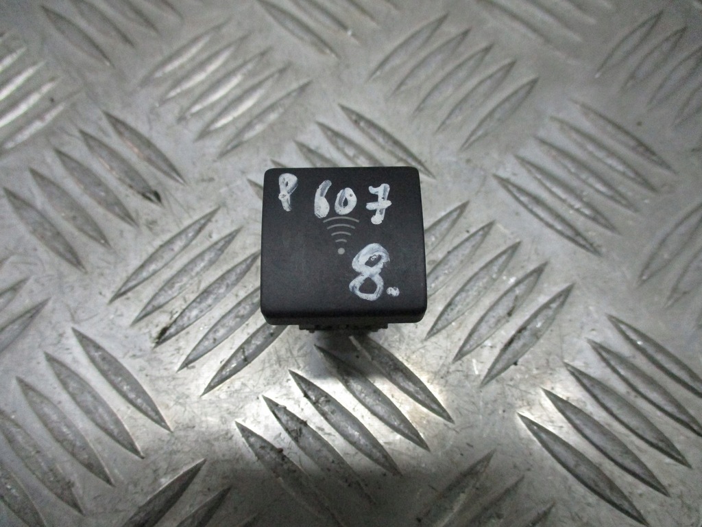 фото №1, Кнопка перемикач сигналізація peugeot 607 2.0 hdi