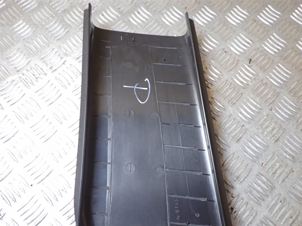 фото №5, Element оздоблення стійка volvo v70 права сторона