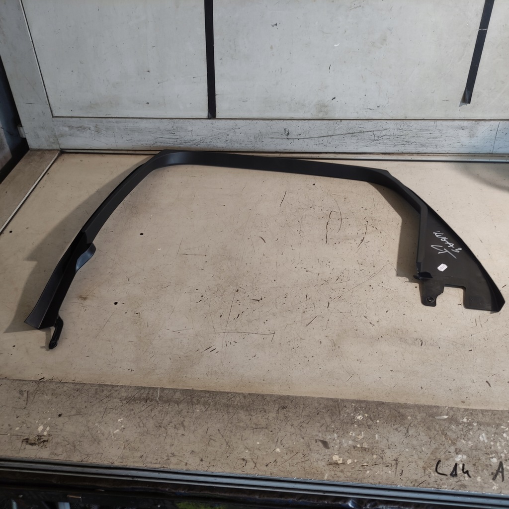 фото №2, Ford kuga mk3 рамка двері лівий задня