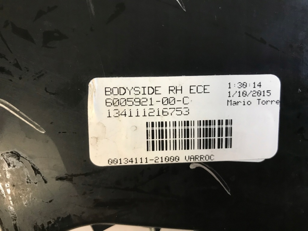 Tesla model s фара задняя правый  led европа + крышка в Украине