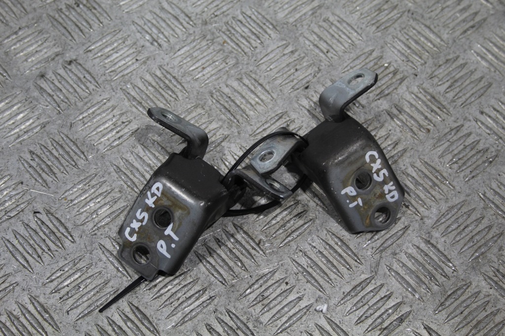 фото №1, Петлі двері правий задня mazda cx5 kd lift