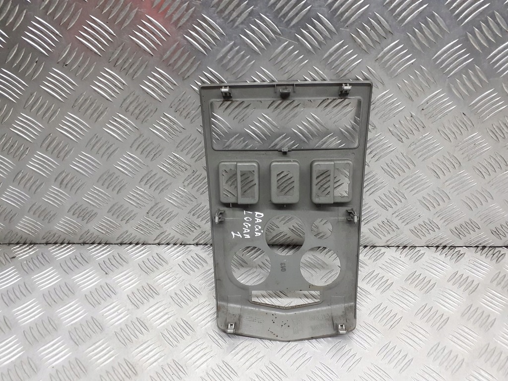 фото №3, Консоль средняя dacia logan i