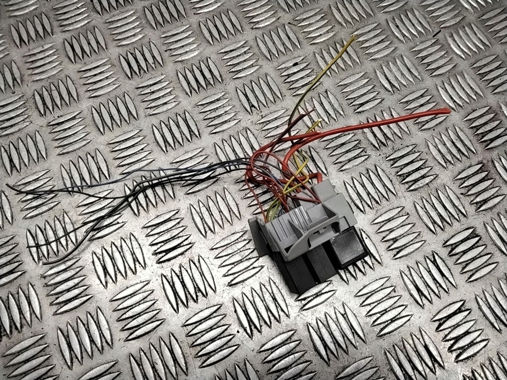 фото №1, Volvo v70 2014 коробка реле