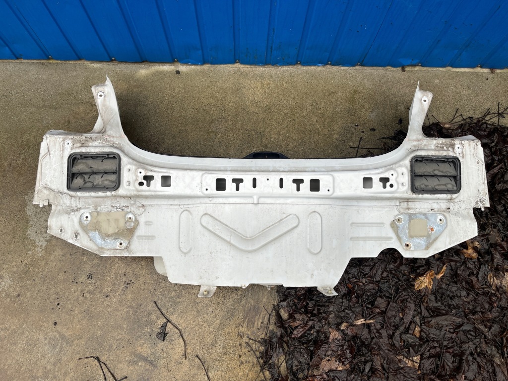 фото №1, Pas задняя peugeot 208 i