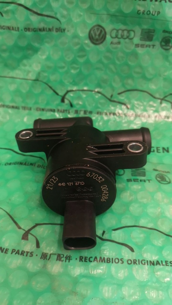 фото №1, Дополнительная помпа wody vw golf vi vii passat polo