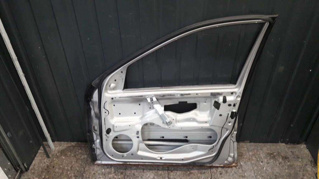 фото №12, Двері правий перед mercedes w203 723
