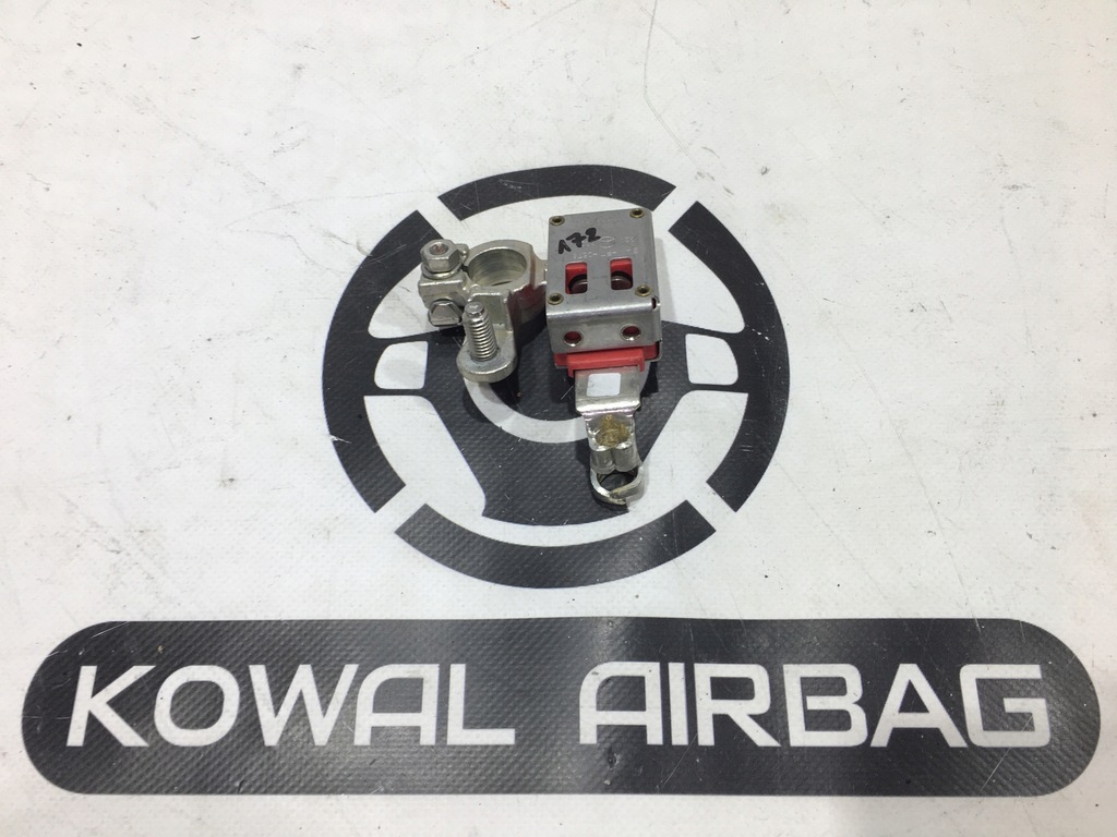 фото №1, Mercedes slk r172 патрон клемма плюсовая аккумулятор nowa