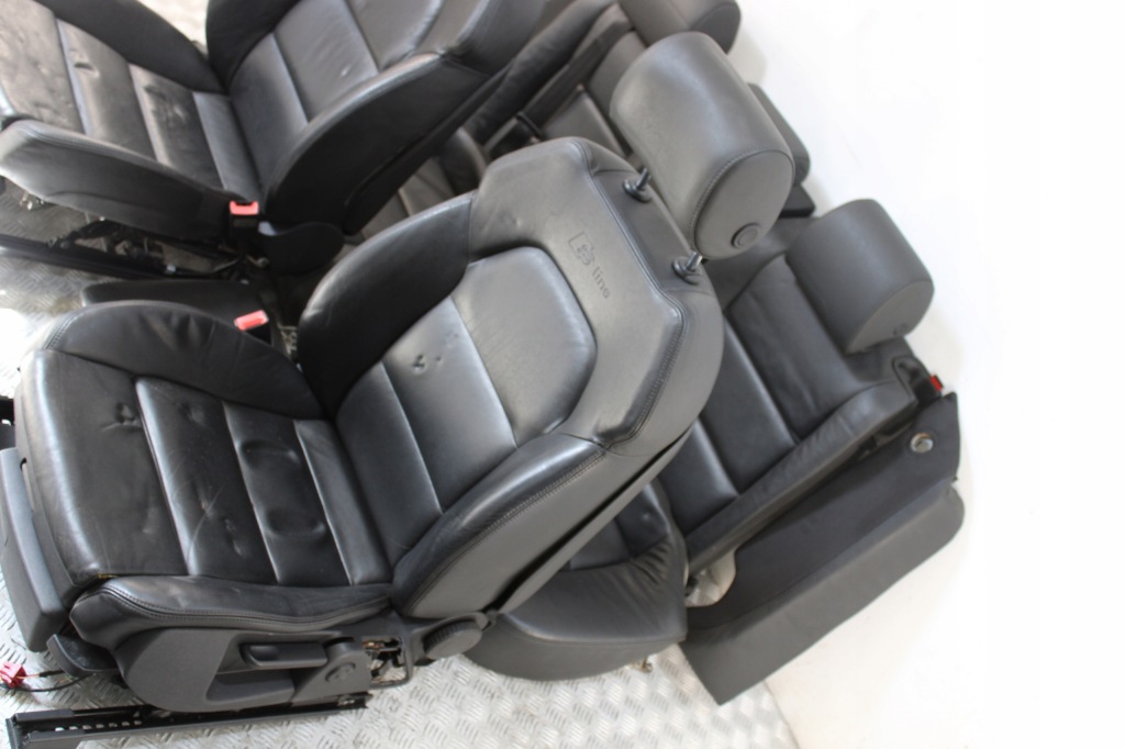 Сиденья салон обивка audi a6 c6 4f0 4f9 s-line Цена