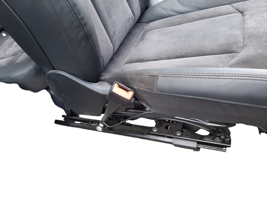 фото №12, Audi q7 sq7 комплект сиденье обивка кожа alcantara 2015/2024 4m0883107e