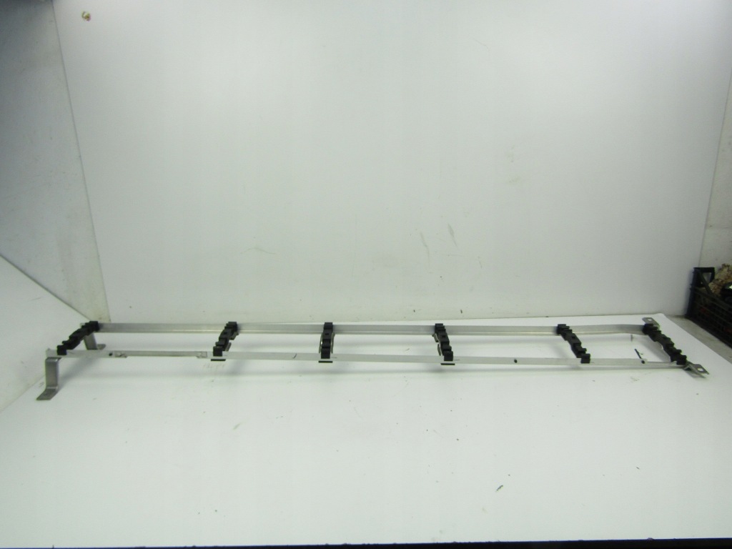 фото №1, Volvo ex30 кронштейн магистраль охлаждение 5d awd 8894857342