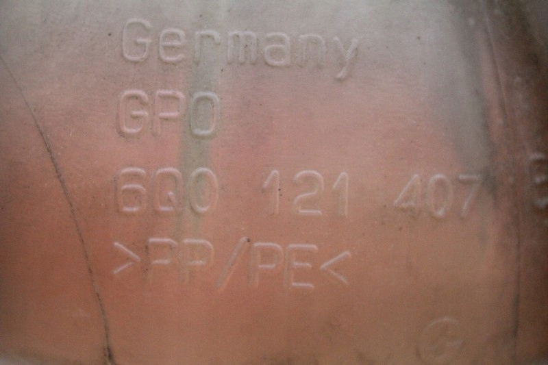 фото №6, Бачок расширительный 6q0121407 skoda roomster 1.4 16v 86 km 06-10